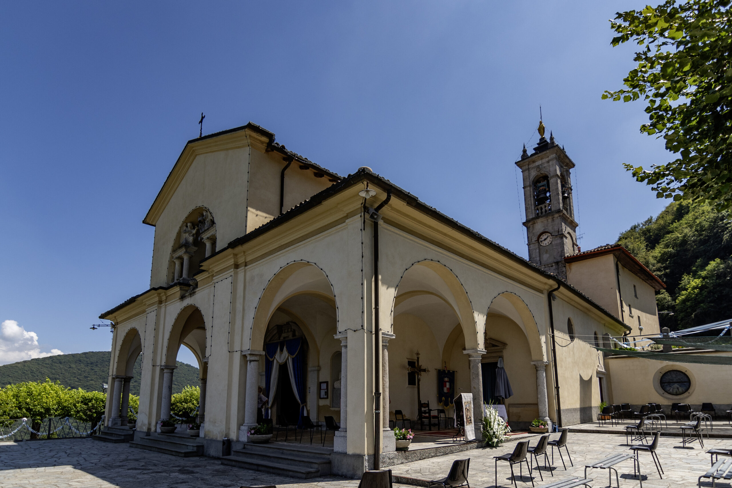 Santuario Della Beata Vergine Del Monte Altino Vall'Alta di Albino